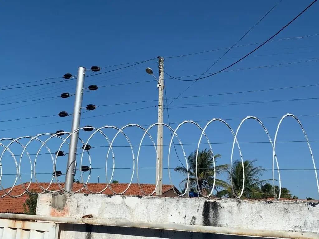 Equatorial orienta sobre instalação segura de cercas elétricas e alerta para riscos de acidentes